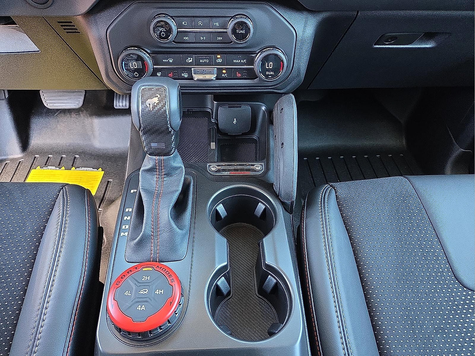 New 2026 Ford Bronco Raptor w/ Interior Carbon Fiber Pack AWD/4WD image 25