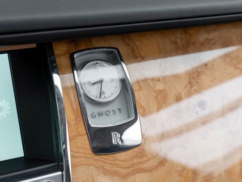 Used 2017 Rolls-Royce Ghost image 34