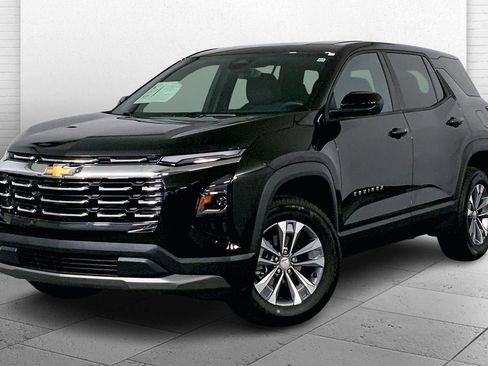 Used 2025 Chevrolet Equinox LT image 12