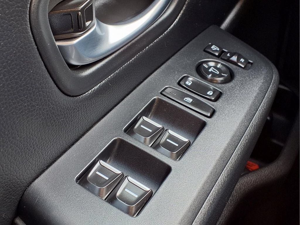 Certified 2025 Honda Pilot TrailSport image 19