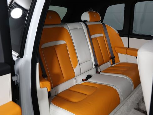 New 2026 Rolls-Royce Cullinan image 36