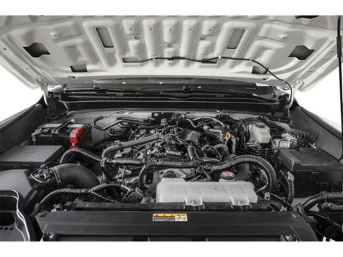 Used 2025 Toyota Tacoma SR AWD/4WD image 10