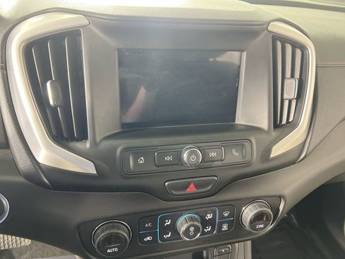 Certified 2019 GMC Terrain SLE w/ Driver Convenience Package image 12