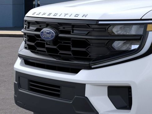 New 2026 Ford Expedition Active AWD/4WD image 17