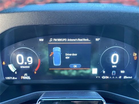 Used 2025 Ford Explorer ST-Line image 31