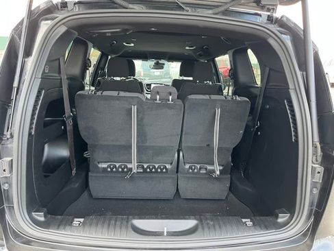 Used 2022 Chrysler Pacifica Touring FWD image 36