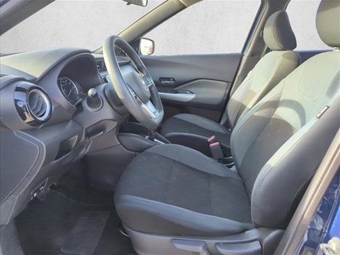 Used 2020 Nissan Kicks SV image 7