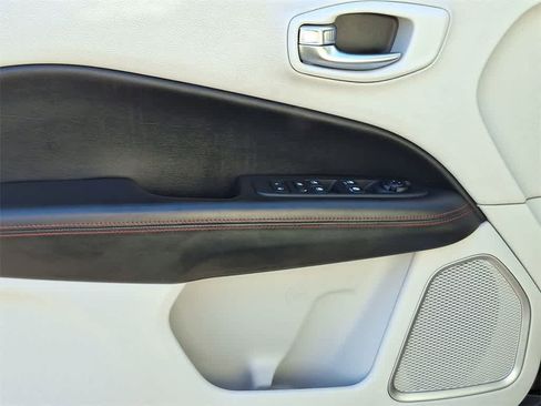 Used 2018 Jeep Compass Limited w/ Navigation Group image 16