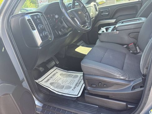 Used 2017 Chevrolet Silverado 1500 LT AWD/4WD image 5