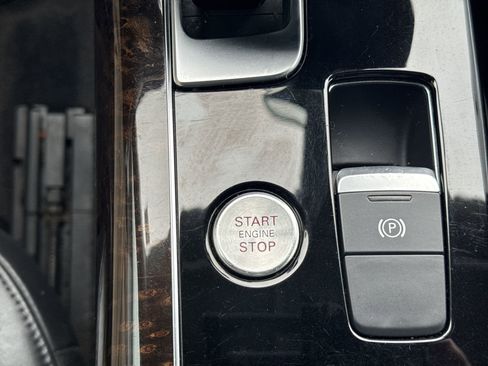 Used 2015 Audi A8 L 4.0T w/ Premium Package image 17