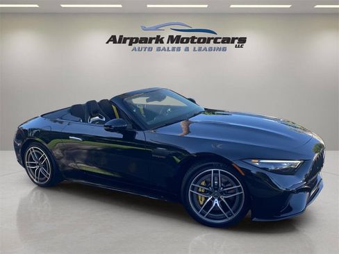 Used 2022 Mercedes-Benz SL 63 AMG 4MATIC w/ AMG Aerodynamic Package image 6