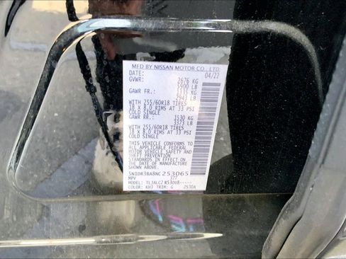 Used 2022 Nissan Pathfinder SV image 14