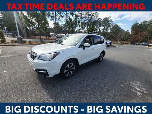 Used 2017 Subaru Forester 2.5i Limited image 5