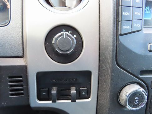 Used 2014 Ford F150 XLT w/ Equipment Group 302A Luxury image 27