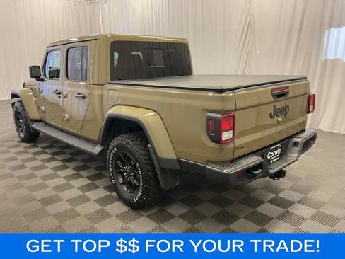 Used 2025 Jeep Gladiator Sport AWD/4WD image 3