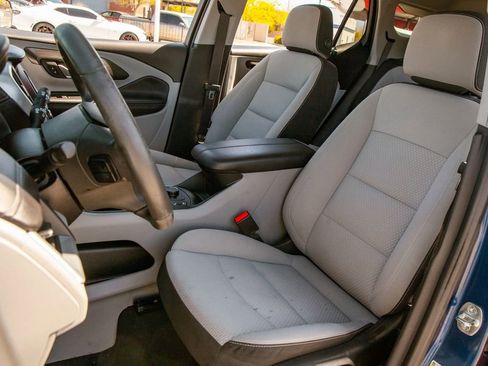 Used 2022 GMC Terrain SLE w/ Driver Convenience Package AWD/4WD image 13