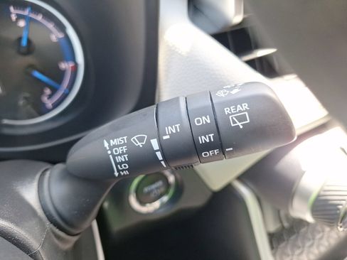 Used 2025 Toyota RAV4 XLE w/ Convenience Package AWD/4WD image 24