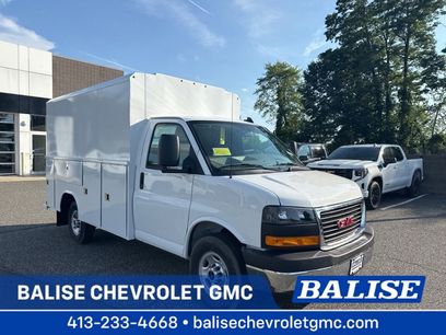 New 2025 GMC Savana 3500 w/ Power Convenience Package