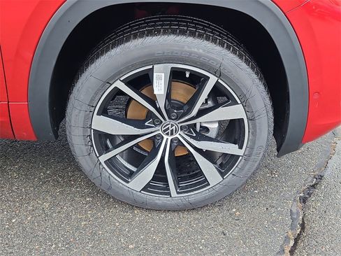 New 2025 Volkswagen Atlas SEL Premium R-Line image 3