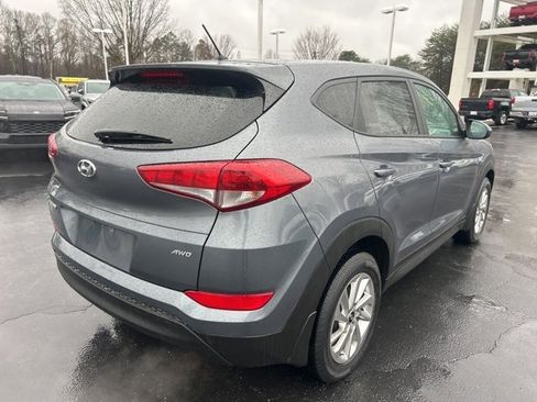 Used 2018 Hyundai Tucson SE image 5