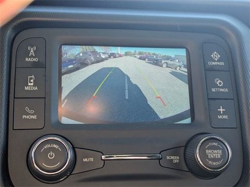 Used 2019 Jeep Wrangler Unlimited Sport S image 22