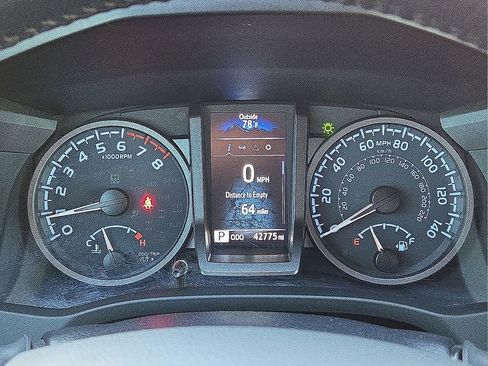 Used 2023 Toyota Tacoma TRD Off-Road image 24