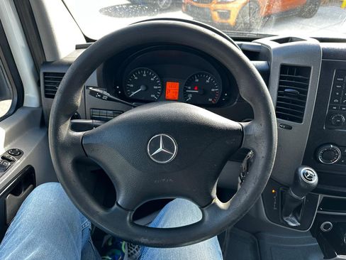 Used 2017 Mercedes-Benz Sprinter 3500 image 11