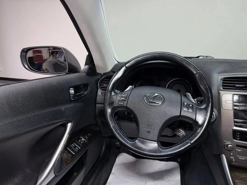 Used 2010 Lexus IS 250C RWD image 18