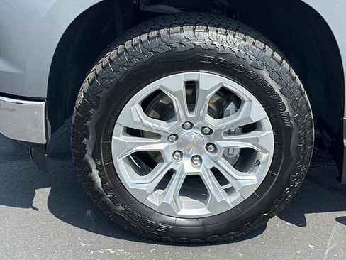 Certified 2024 Chevrolet Silverado 1500 LTZ w/ LTZ Premium Package AWD/4WD image 31