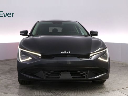 Used 2025 Kia EV6 Light image 12
