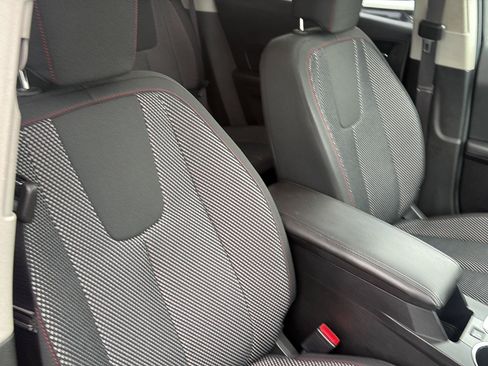 Used 2017 GMC Terrain SLE w/ Driver Alert Package I AWD/4WD image 29