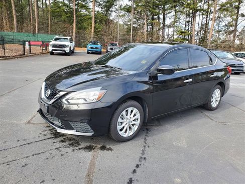 Used 2018 Nissan Sentra SV image 9