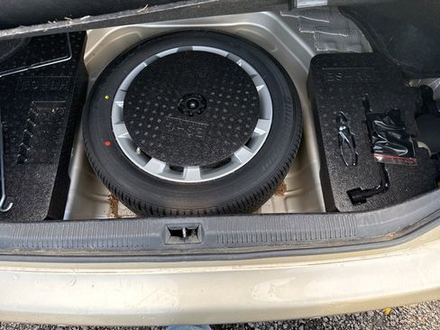 Used 2011 Lexus ES 350 image 24