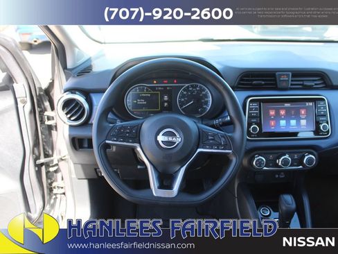 Used 2025 Nissan Versa SV FWD image 15