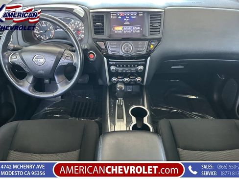 Used 2019 Nissan Pathfinder SV FWD image 17