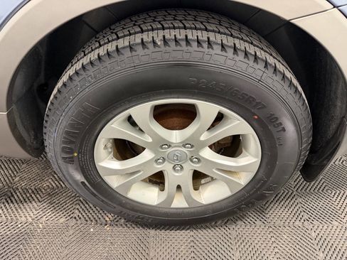 Used 2010 Hyundai Veracruz GLS image 32