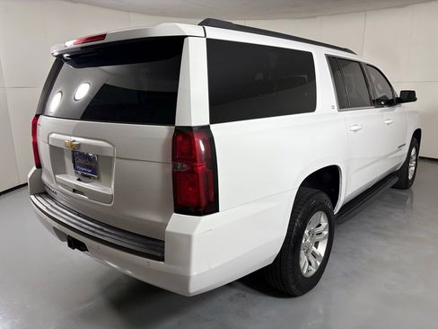 Used 2019 Chevrolet Suburban LT image 10