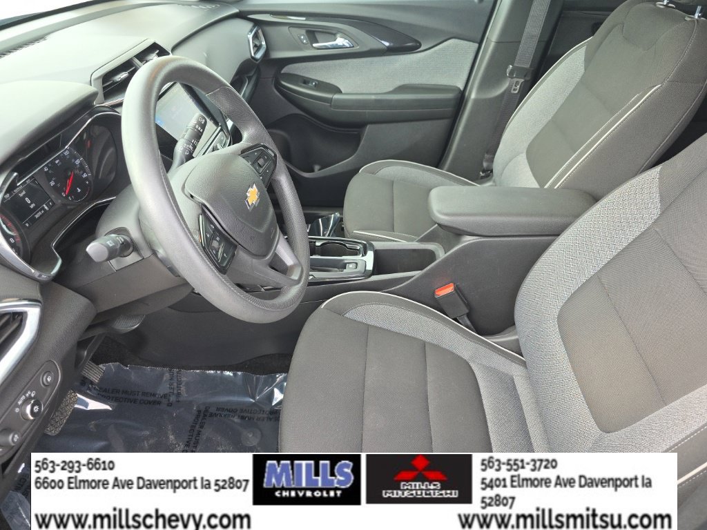 Used 2022 Chevrolet TrailBlazer LT w/ Convenience Package FWD image 13