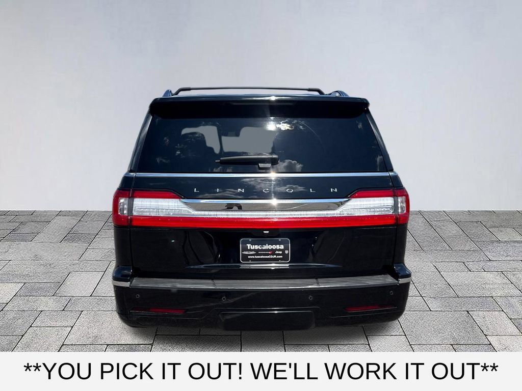 Used 2018 Lincoln Navigator Select w/ Cargo Package RWD image 6