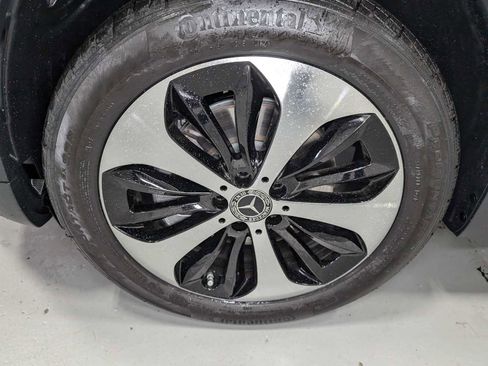 Certified 2025 Mercedes-Benz GLA 250 4MATIC image 3