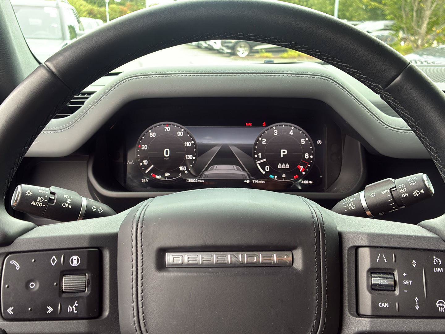 Used 2024 Land Rover Defender 110 X-Dynamic SE AWD/4WD image 29