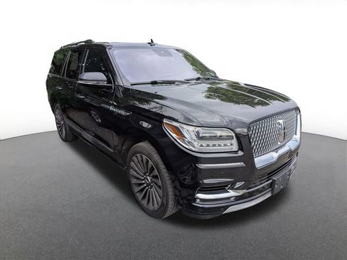 Used 2019 Lincoln Navigator Reserve AWD/4WD image 7