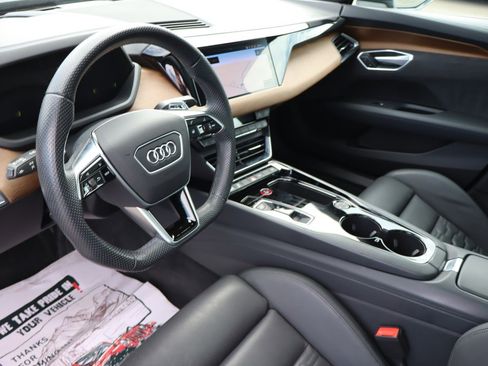 Used 2022 Audi e-tron GT Premium Plus AWD/4WD image 11