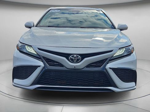 Used 2022 Toyota Camry XSE image 5