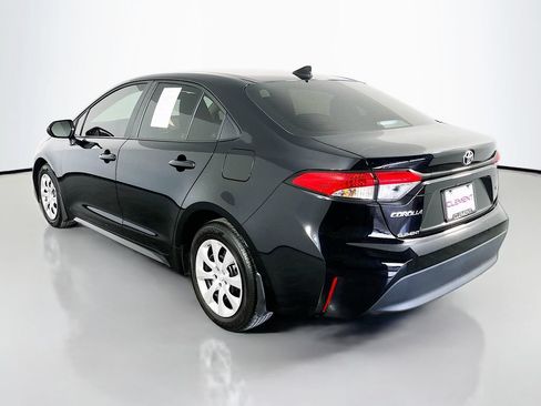 Used 2025 Toyota Corolla LE FWD image 9