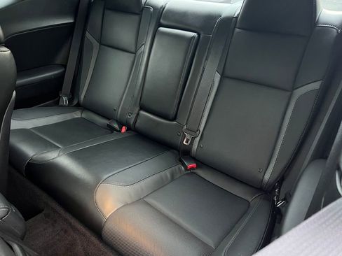 Used 2016 Dodge Challenger SXT Plus image 11