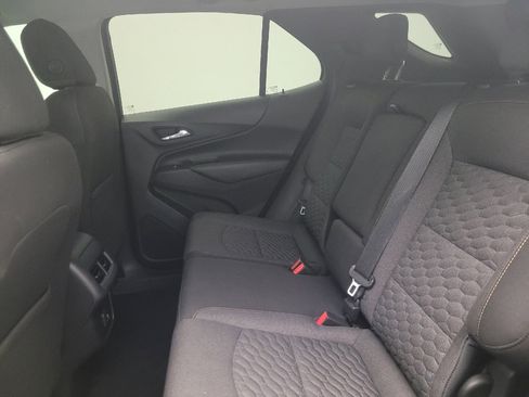 Used 2020 Chevrolet Equinox LT w/ LPO, Cargo Package FWD image 18