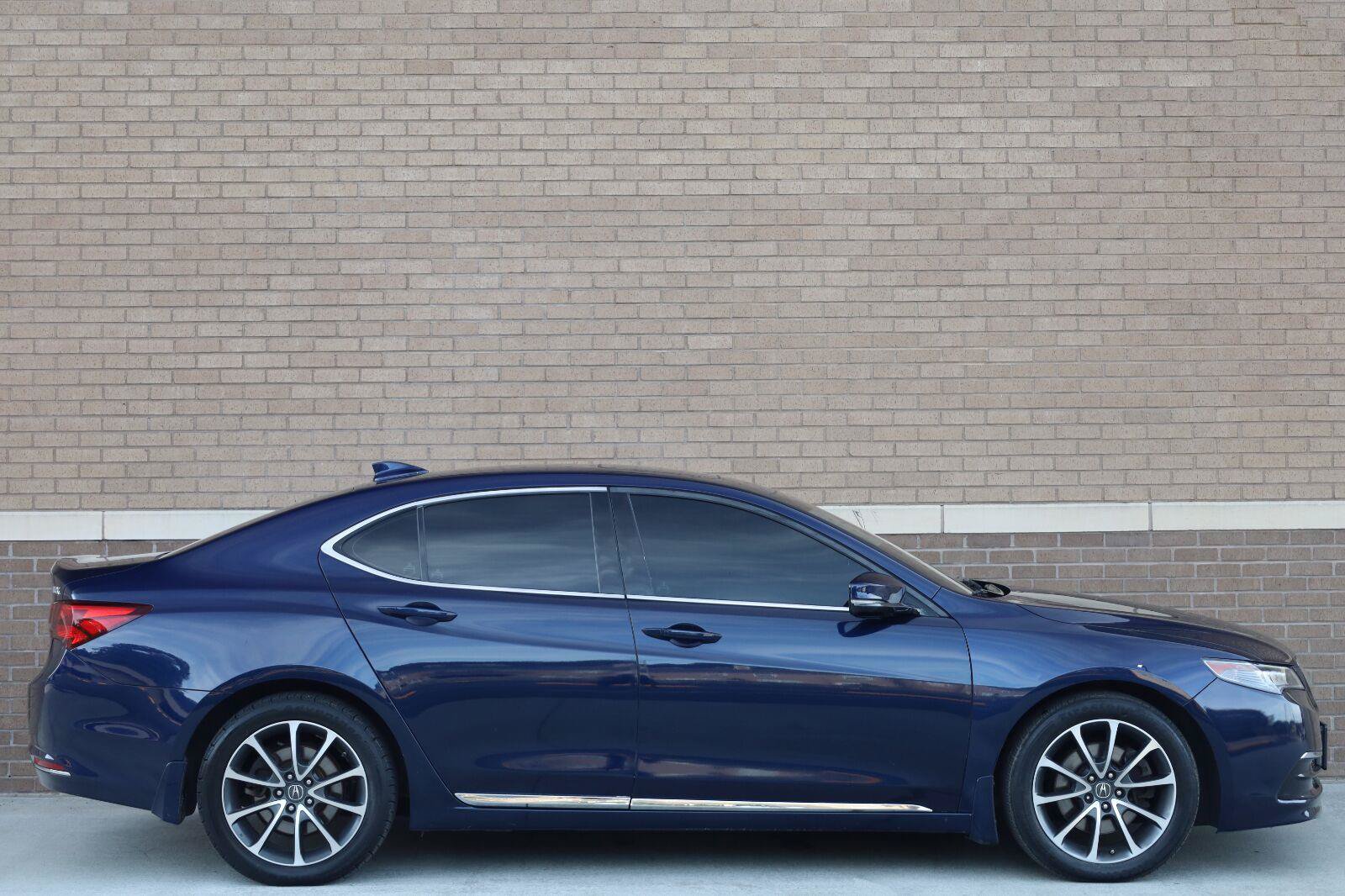 Used 2015 Acura TLX w/ Technology Package FWD image 3