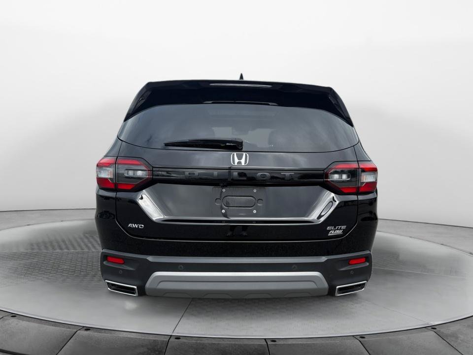 Used 2024 Honda Pilot Elite image 18