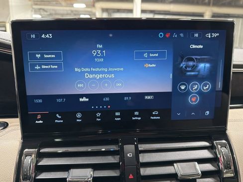 Certified 2023 Lincoln Navigator L Reserve image 12